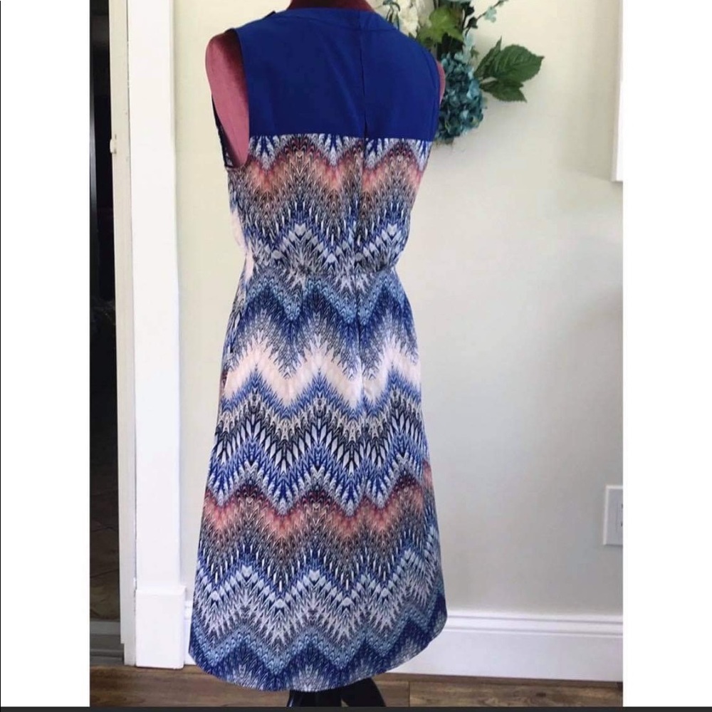 Dress - Picture 7 of 12